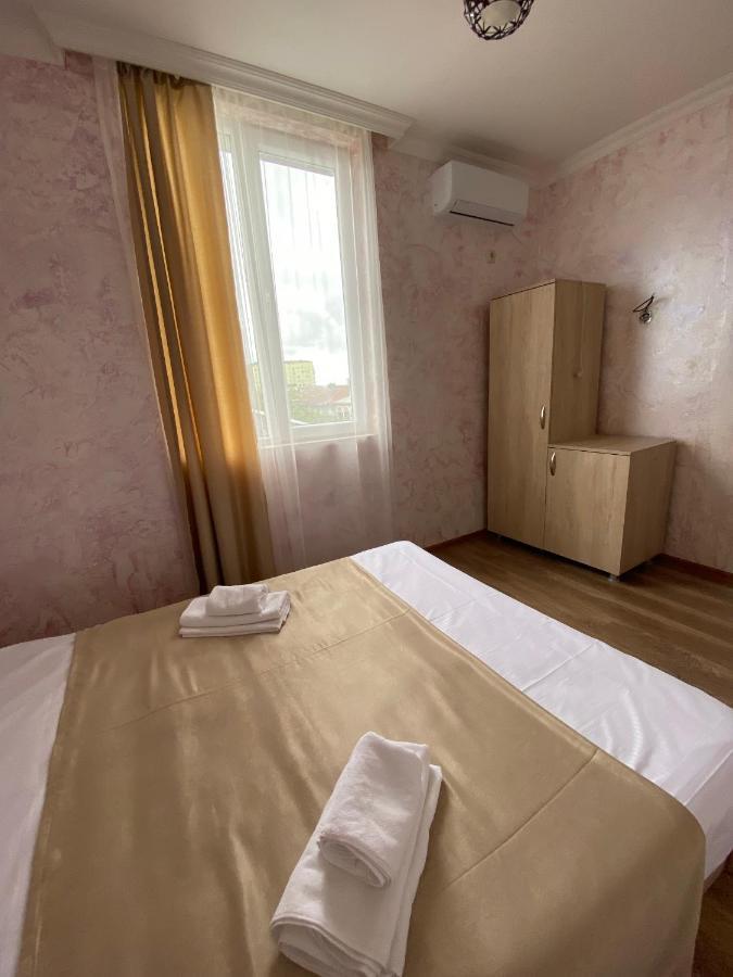 Holiday House Chkonia 호텔 바투미 외부 사진