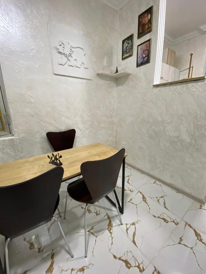 Holiday House Chkonia 호텔 바투미 외부 사진