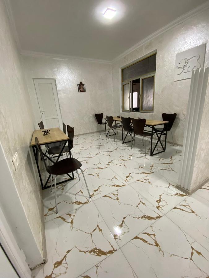 Holiday House Chkonia 호텔 바투미 외부 사진