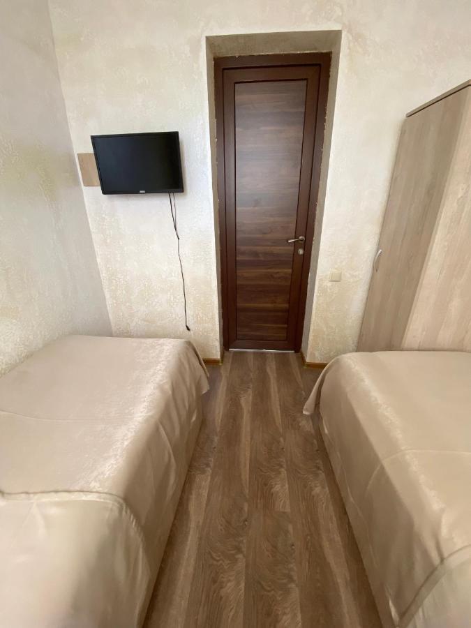 Holiday House Chkonia 호텔 바투미 외부 사진