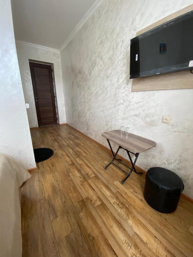 Holiday House Chkonia 호텔 바투미 외부 사진