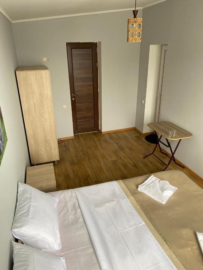 Holiday House Chkonia 호텔 바투미 외부 사진
