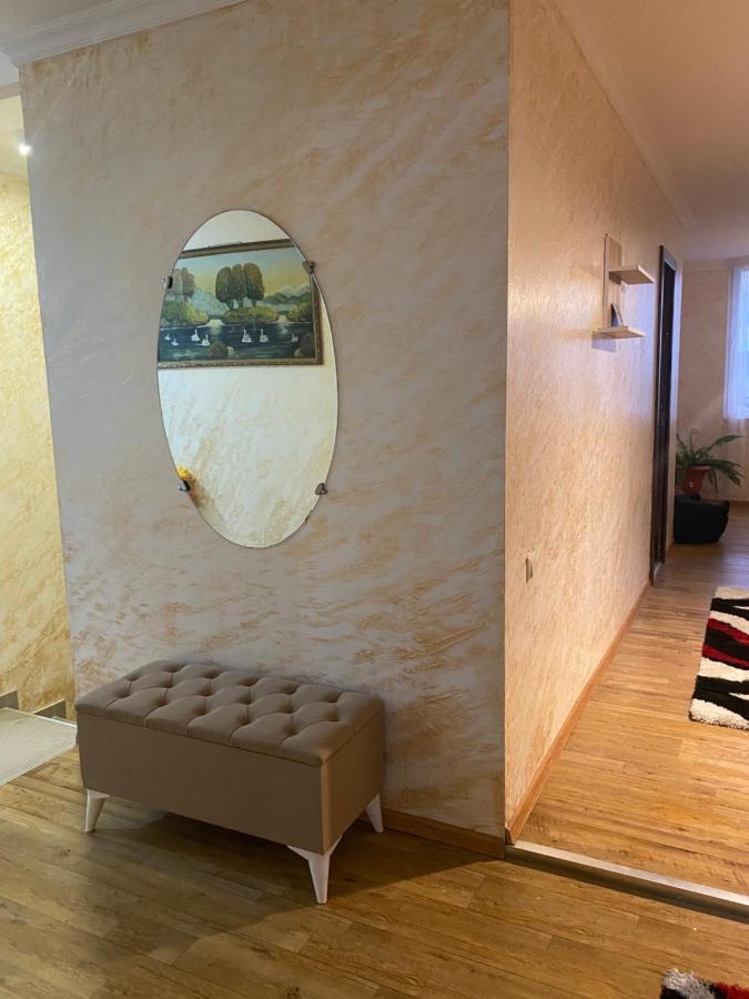 Holiday House Chkonia 호텔 바투미 외부 사진