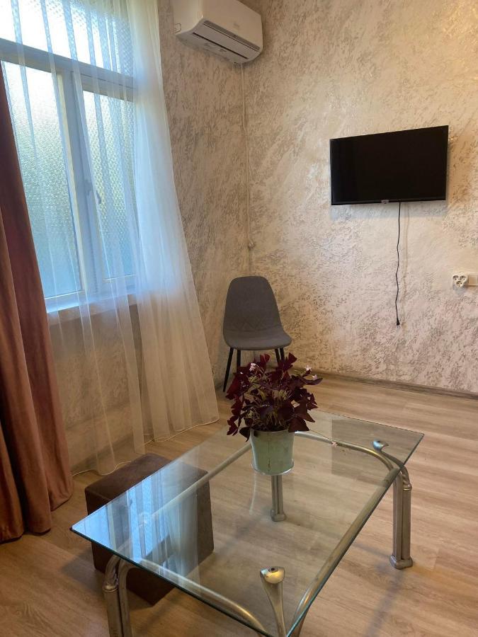 Holiday House Chkonia 호텔 바투미 외부 사진