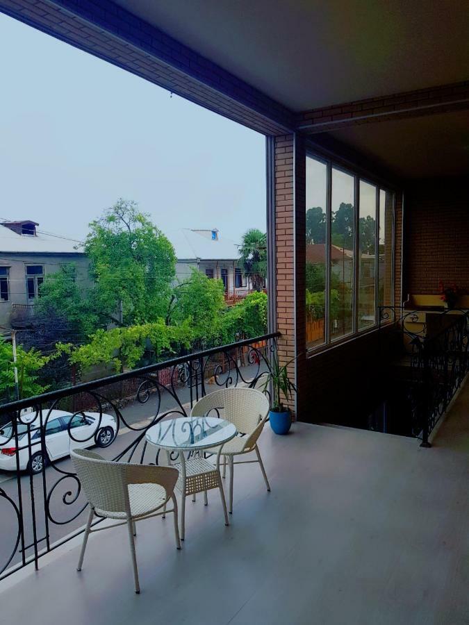 Holiday House Chkonia 호텔 바투미 외부 사진